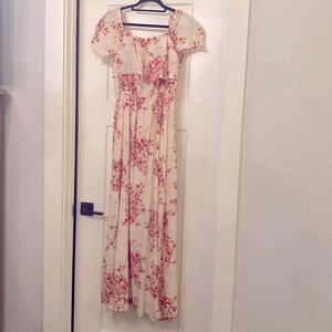 Beautiful flounce top, floral maxi dress